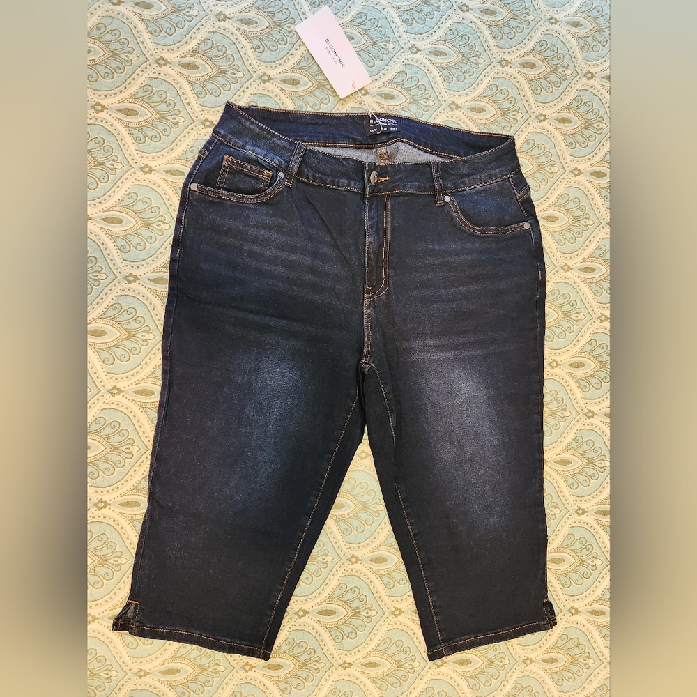 Denim Capri / Long Jean Shorts Size 16 Plus 1X